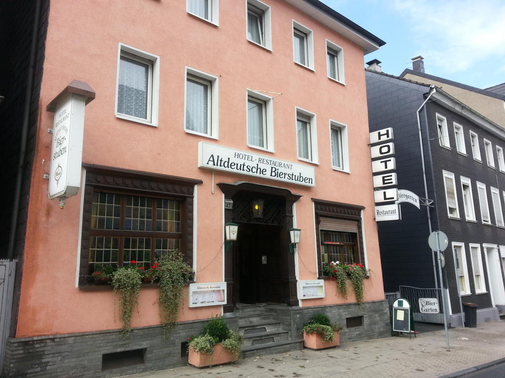 老德国酒吧酒店 施韦尔姆 外观 照片